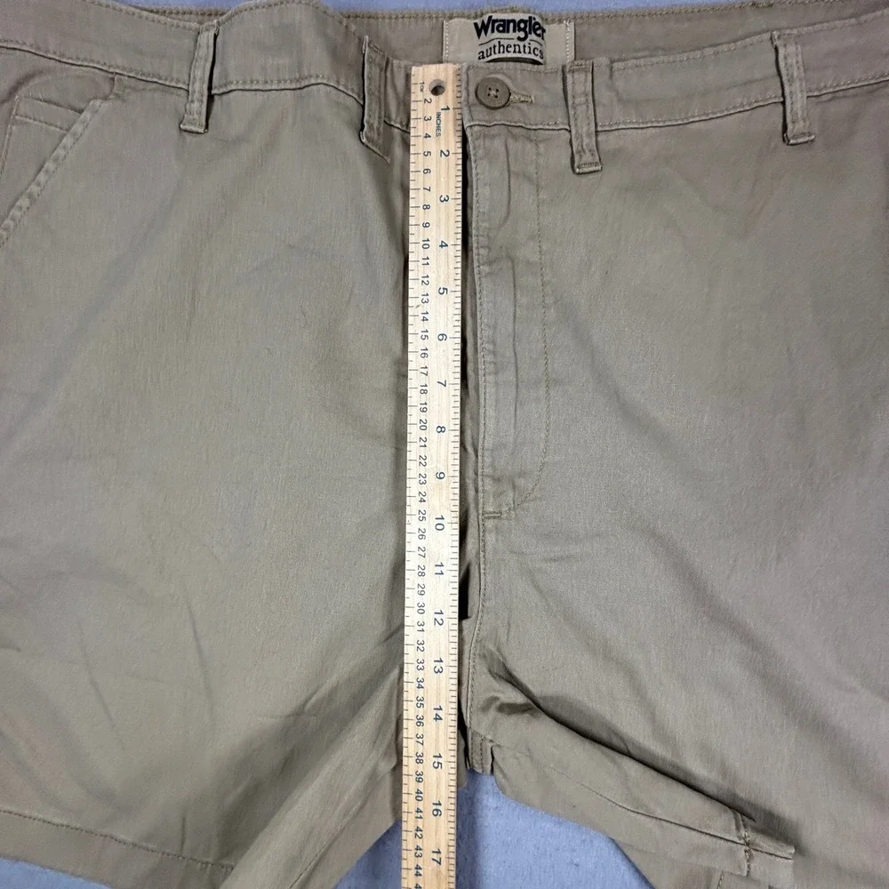 Wrangler Authentics Chino Shorts‎ Men's 46 7